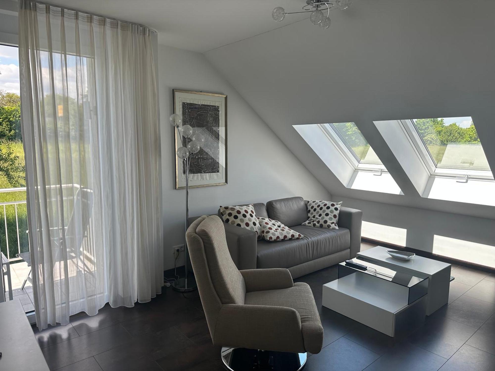 2-Zimmer-Ferienwohnung Mit Hotelservice Und 2 Balkons - Golf, Bike Und Wellness Im Markgraeflerland Bad Bellingen Extérieur photo